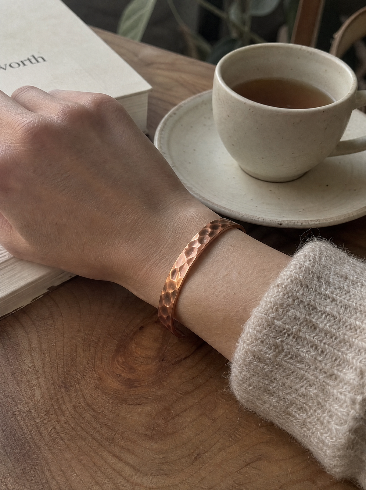 The Hammered Copper Cuff pure copper detail